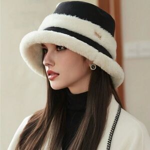 Fur hat